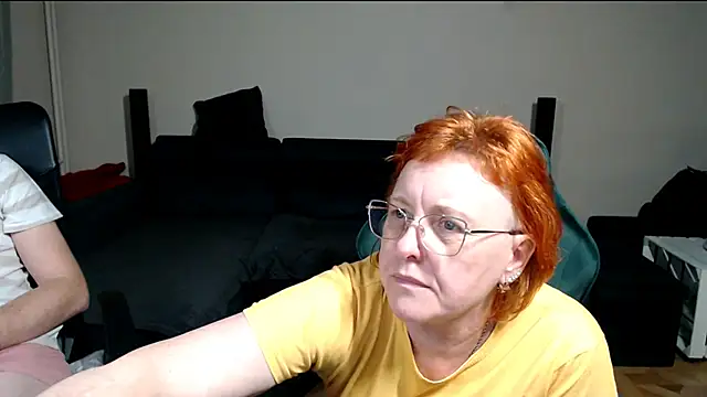 JoannaAndNeighbour live sex cam