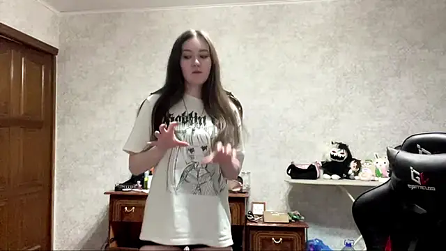 CrunchBerries's cam snapshot