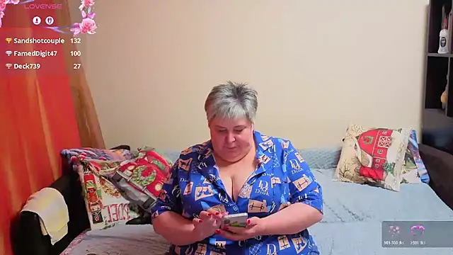 Klio5678 live sex cam