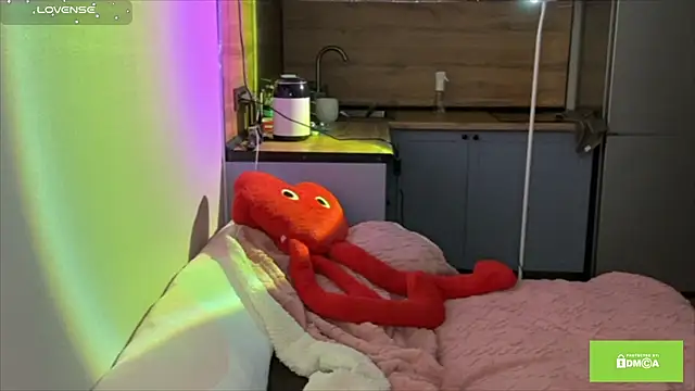 Veneloppalife's cam snapshot