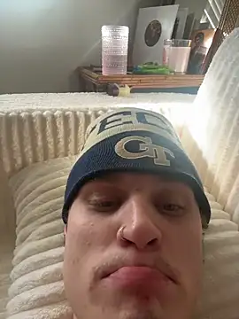 PAPITRVN live sex cam