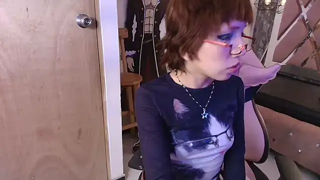 Terraelowen live sex cam