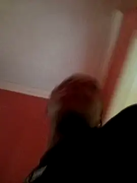 SexyMbali_01's cam snapshot