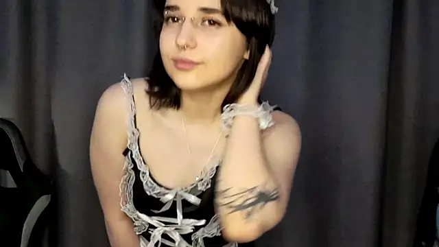 PureSofia's cam snapshot