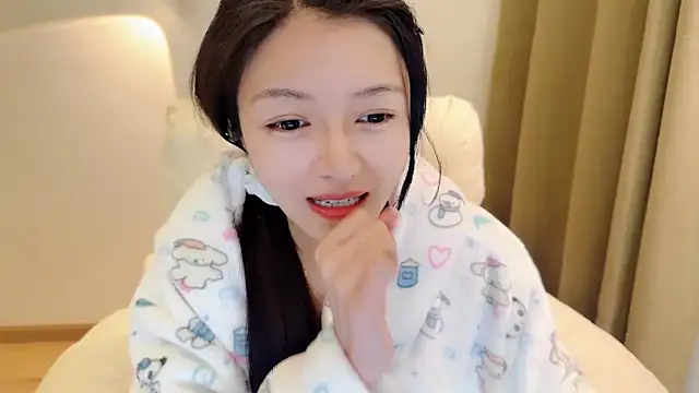 Hello-beibei's cam snapshot