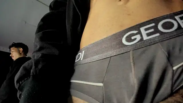 NicolaiKarav live sex cam