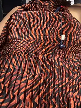 roasted_peanut live sex cam