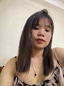 Ngoc-bbi live sex cam