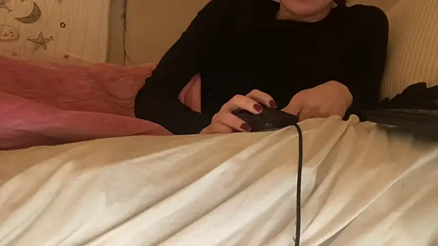 18yoteenvirgin's cam snapshot