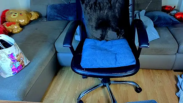 WhiteWingsDoll's cam snapshot