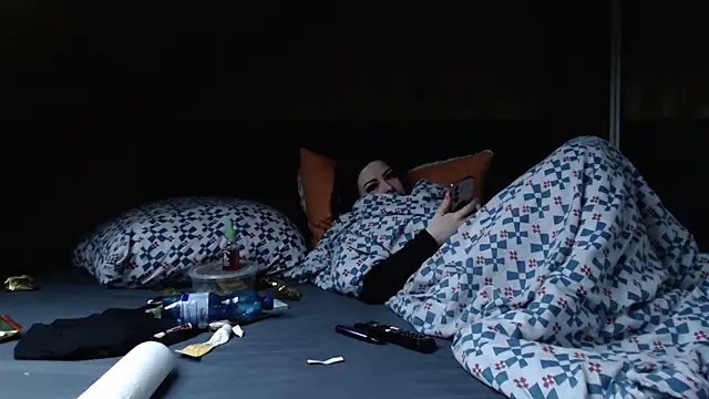 BoeseMoni1998 live sex cam