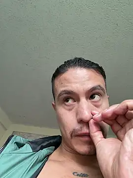 DominickVegas live sex cam