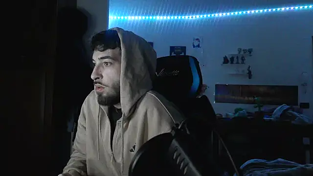 maestroboris95 live sex cam