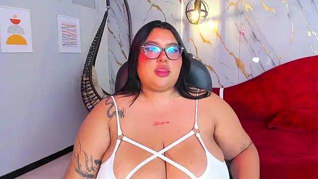 tifanny_bigboobs11's cam snapshot