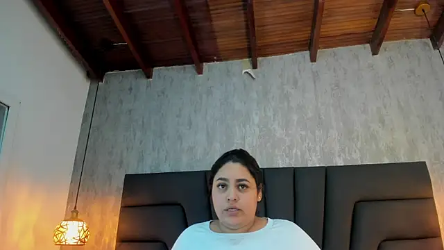 Maya_curvy's cam snapshot