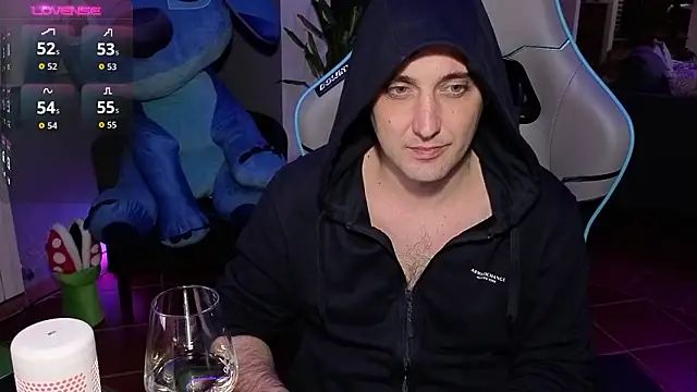 Gil_gamesh90's cam snapshot