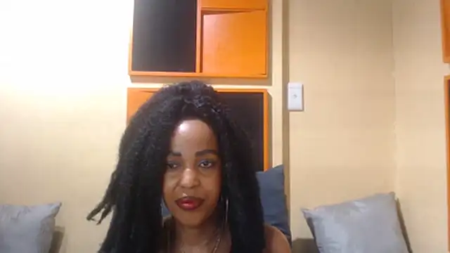 AssSeductress43's cam snapshot