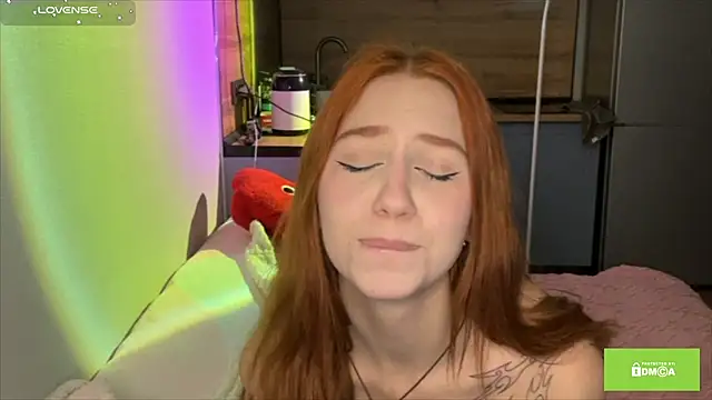 Veneloppalife's cam snapshot