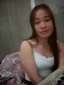 cutebobi's cam snapshot