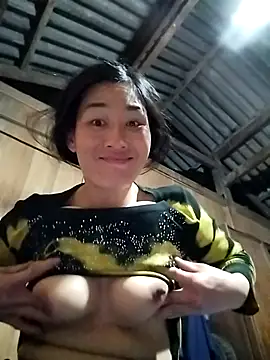 lris-Beauty77's cam snapshot