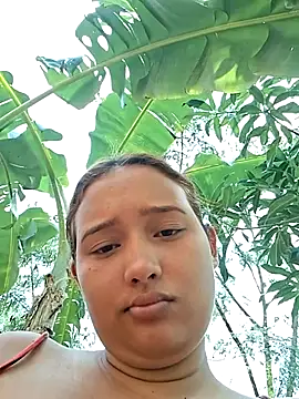 young_dairy01's cam snapshot