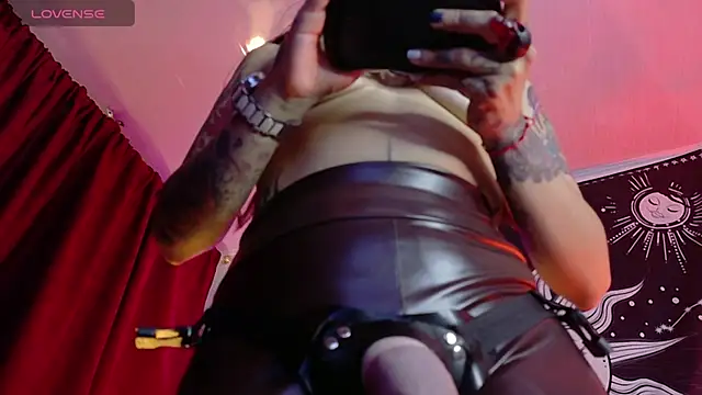 MadLustt's cam snapshot