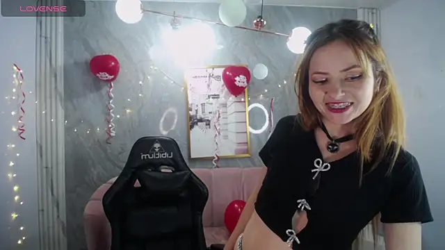 mady0619_ch's cam snapshot