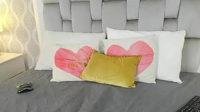 keiira_foxxx's cam snapshot