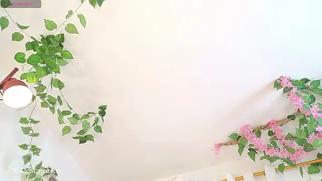 Tommyfoxboy live sex cam