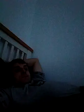 Levarboy live sex cam