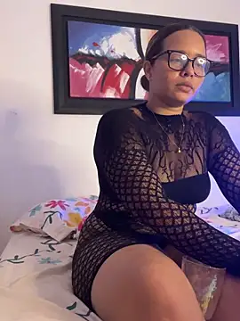 Kira_Spiicy's cam snapshot