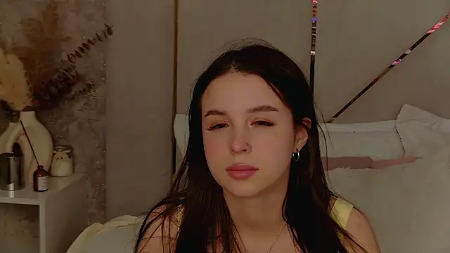 LanaLedger's cam snapshot