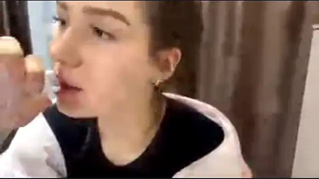 HypnoticEyeys's cam snapshot