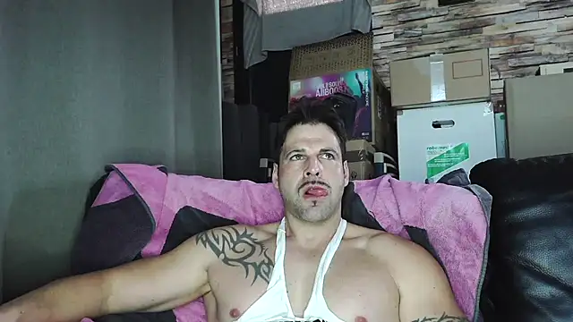 XxBigboybandxX's cam snapshot