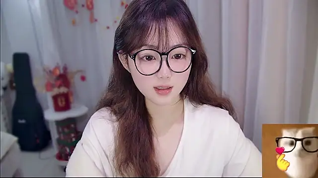 YUANYUAN-A's cam snapshot