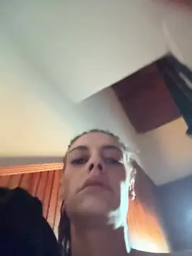 MonChery's cam snapshot