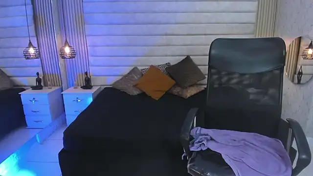 VictoriaaBlair live sex cam