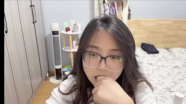 Hmm_0303's cam snapshot