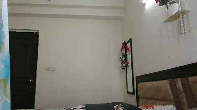 Meadow_Rain's cam snapshot