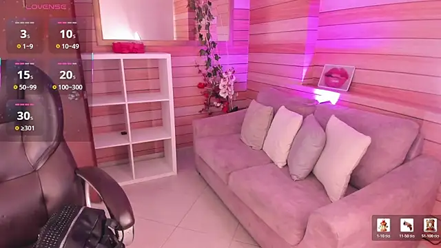 BarbieHannaB_'s cam snapshot