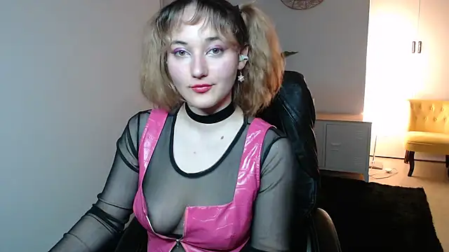 Crystal-dreamt live sex cam