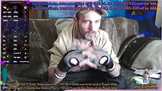 SwatRocShy live sex cam