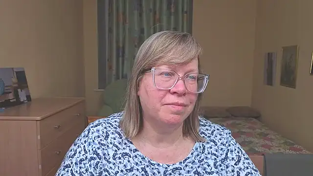 Emma_Eclipsee's cam snapshot