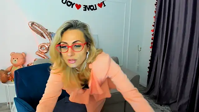 MuseOfStage live sex cam