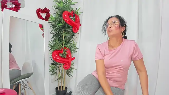 AnnaArela live sex cam