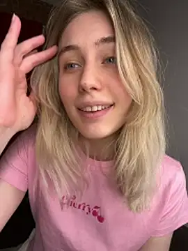 LovelyMiu live sex cam