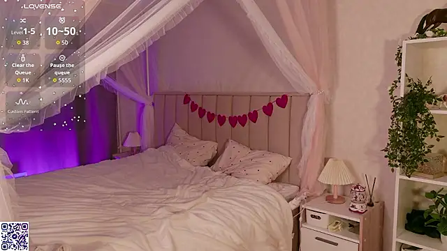 LeraKit live sex cam