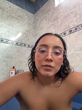 Kay_LustyWife live sex cam