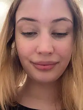 blonde_exe's cam snapshot