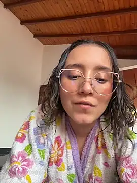 Kay_LustyWife live sex cam